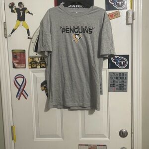 Pittsburgh Penguins Gray T-Shirt. NWOT